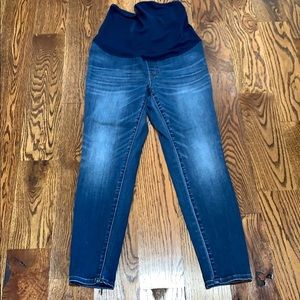 Maternity skinny jeans